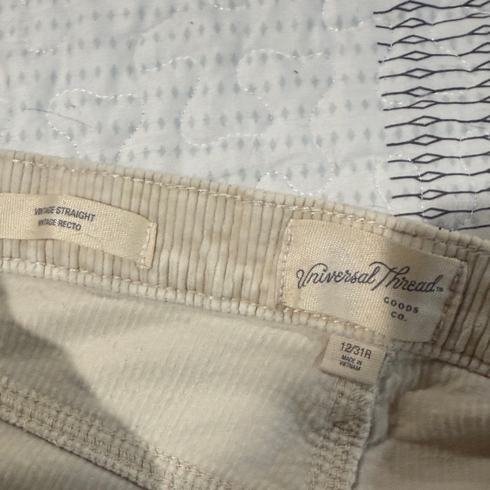 Universal Thread Men's Corduroy Pants in Cream